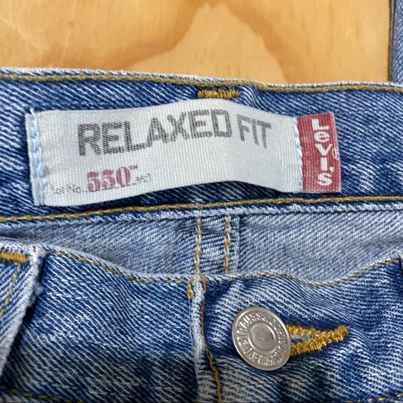 Vintage Levi’s 550 Relaxed Fit Straight Leg Mom Jean Size 33 x 30 (8) - Picture 4 of 11